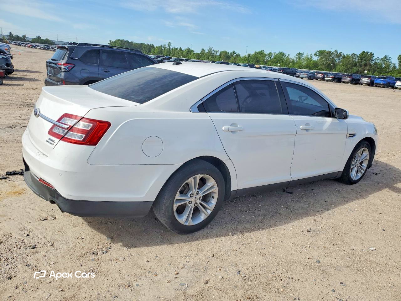 Ford Taurus 2013
