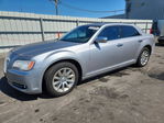 Chrysler 300 2011