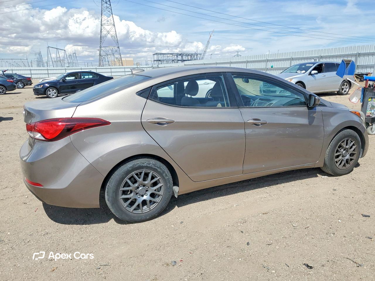 Hyundai Elantra 2016