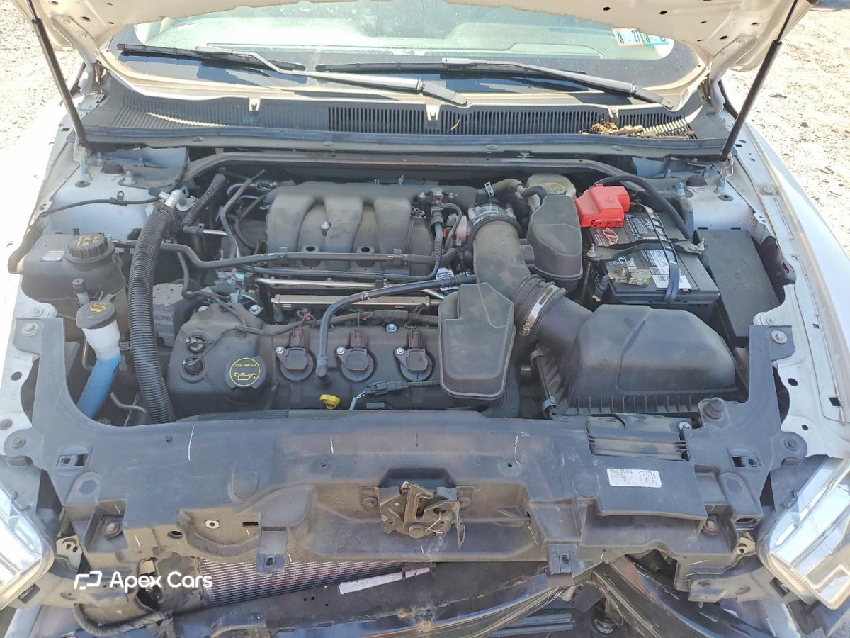 Ford Taurus 2016