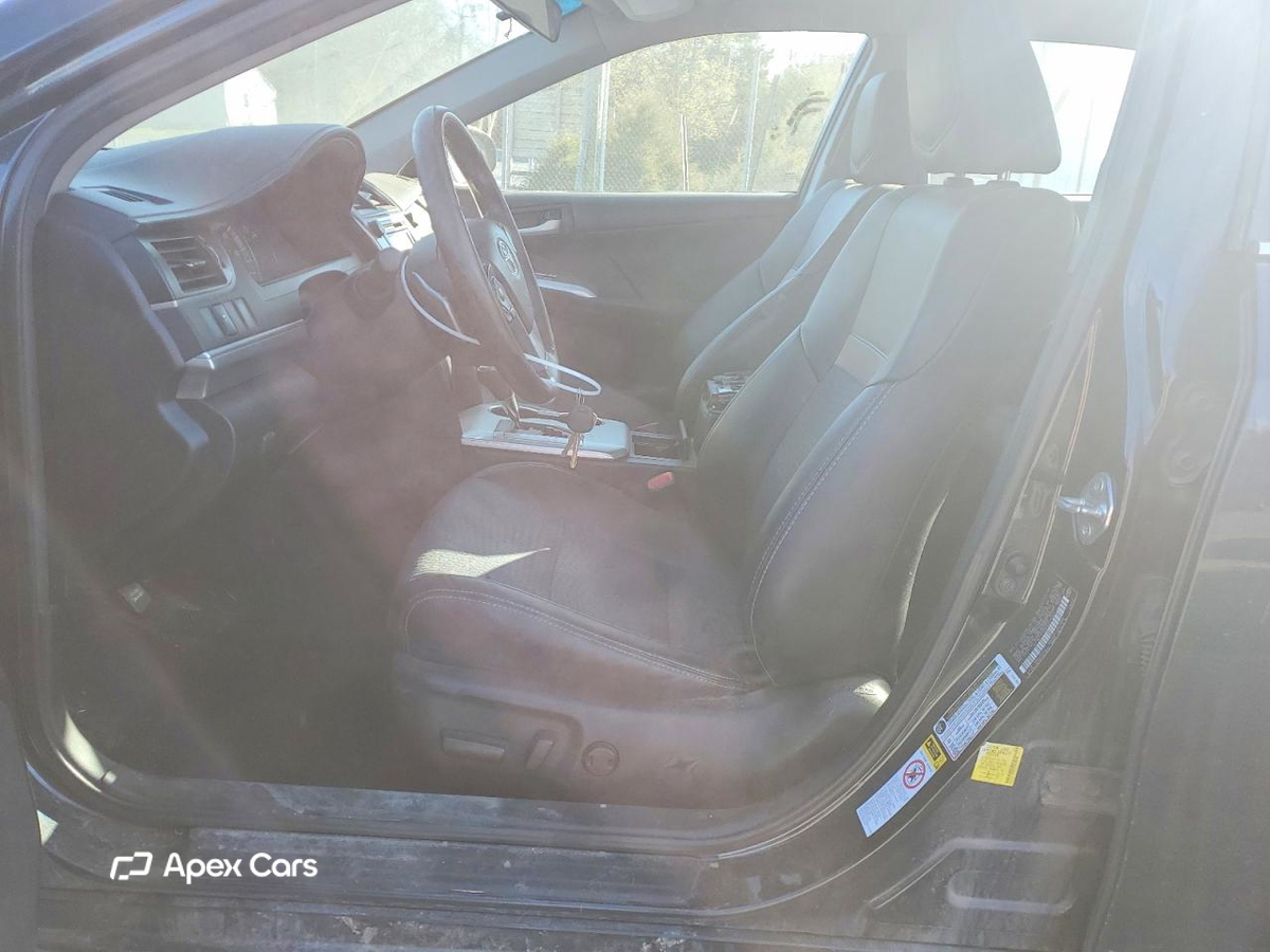 Toyota Camry 2014
