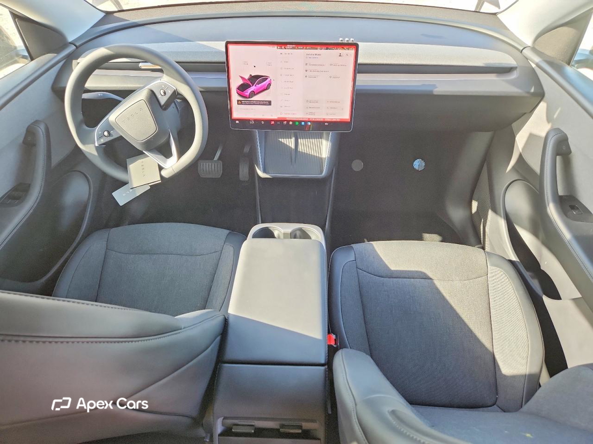 Tesla Model Y 2026