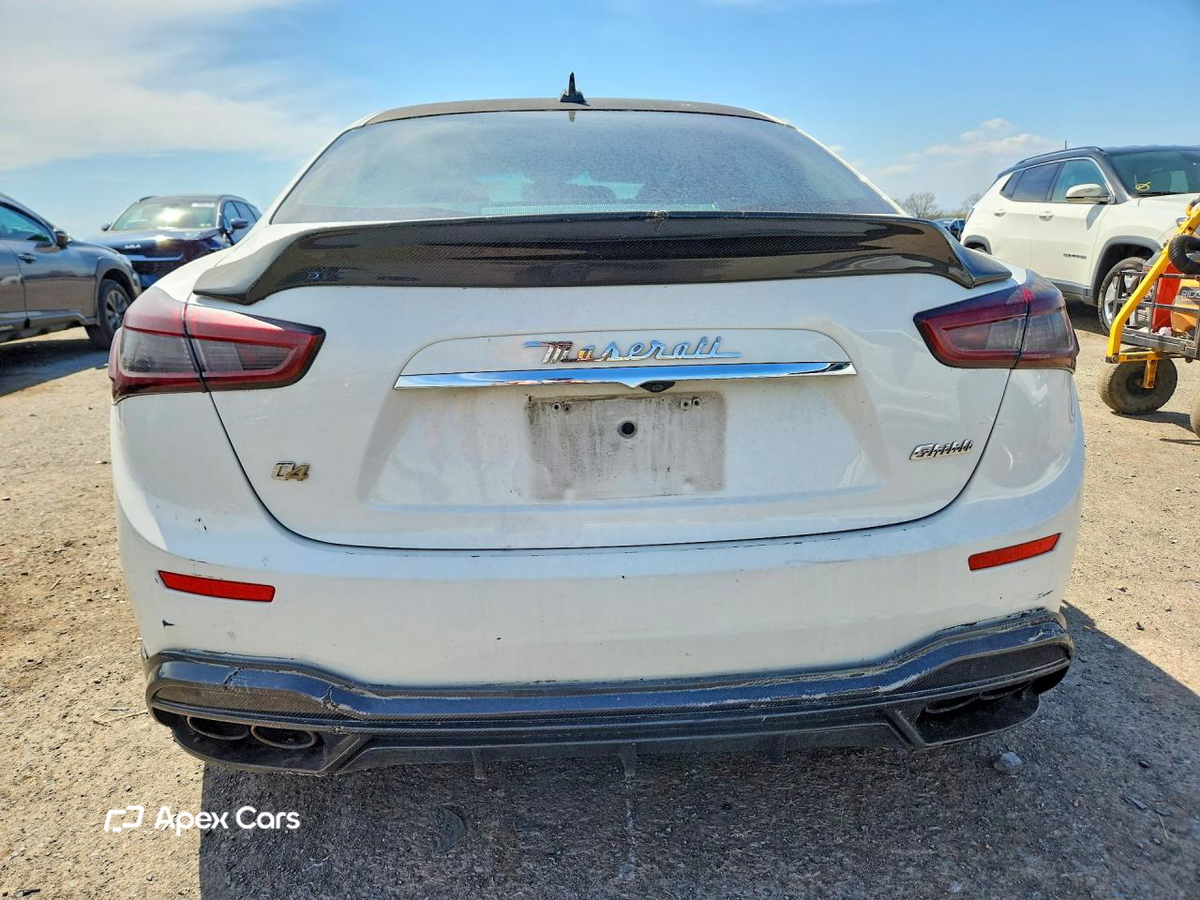 Maserati Ghibli 2015