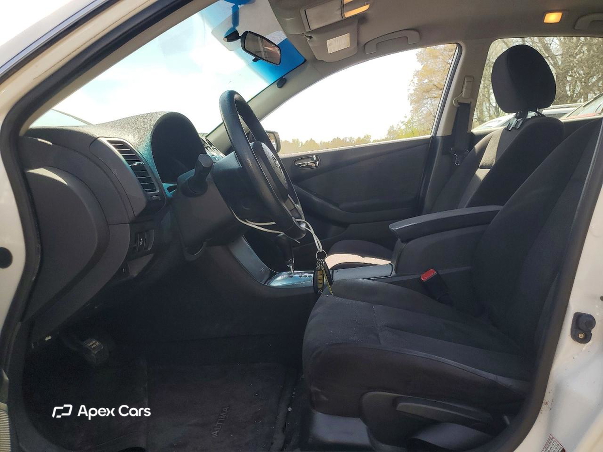 Nissan Altima 2012