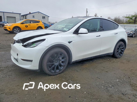 Tesla Model Y 2023 - Image 1 of 13