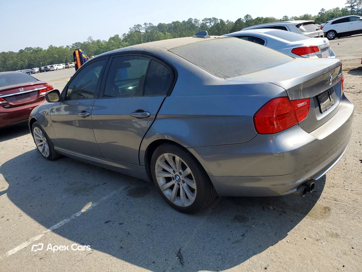 BMW Series 3 2011