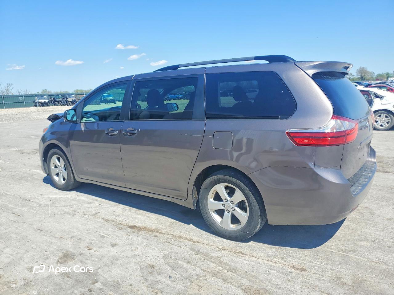 Toyota Sienna 2016