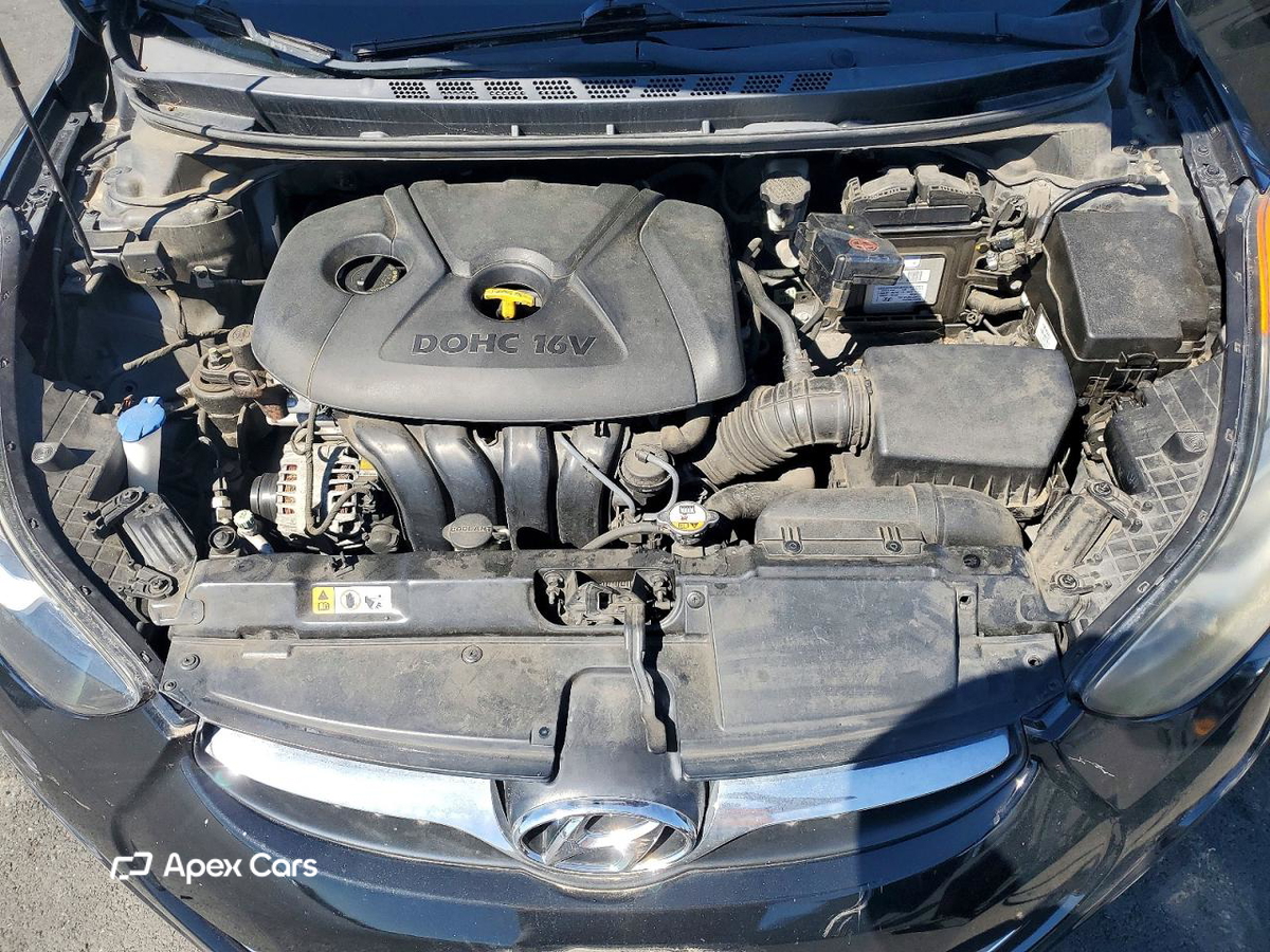 Hyundai Elantra 2013