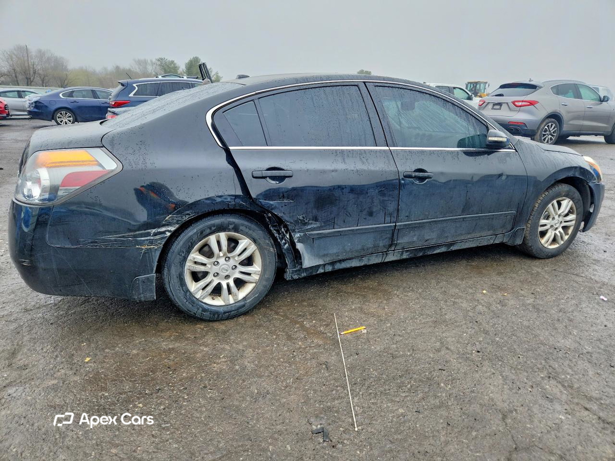 Nissan Altima 2012