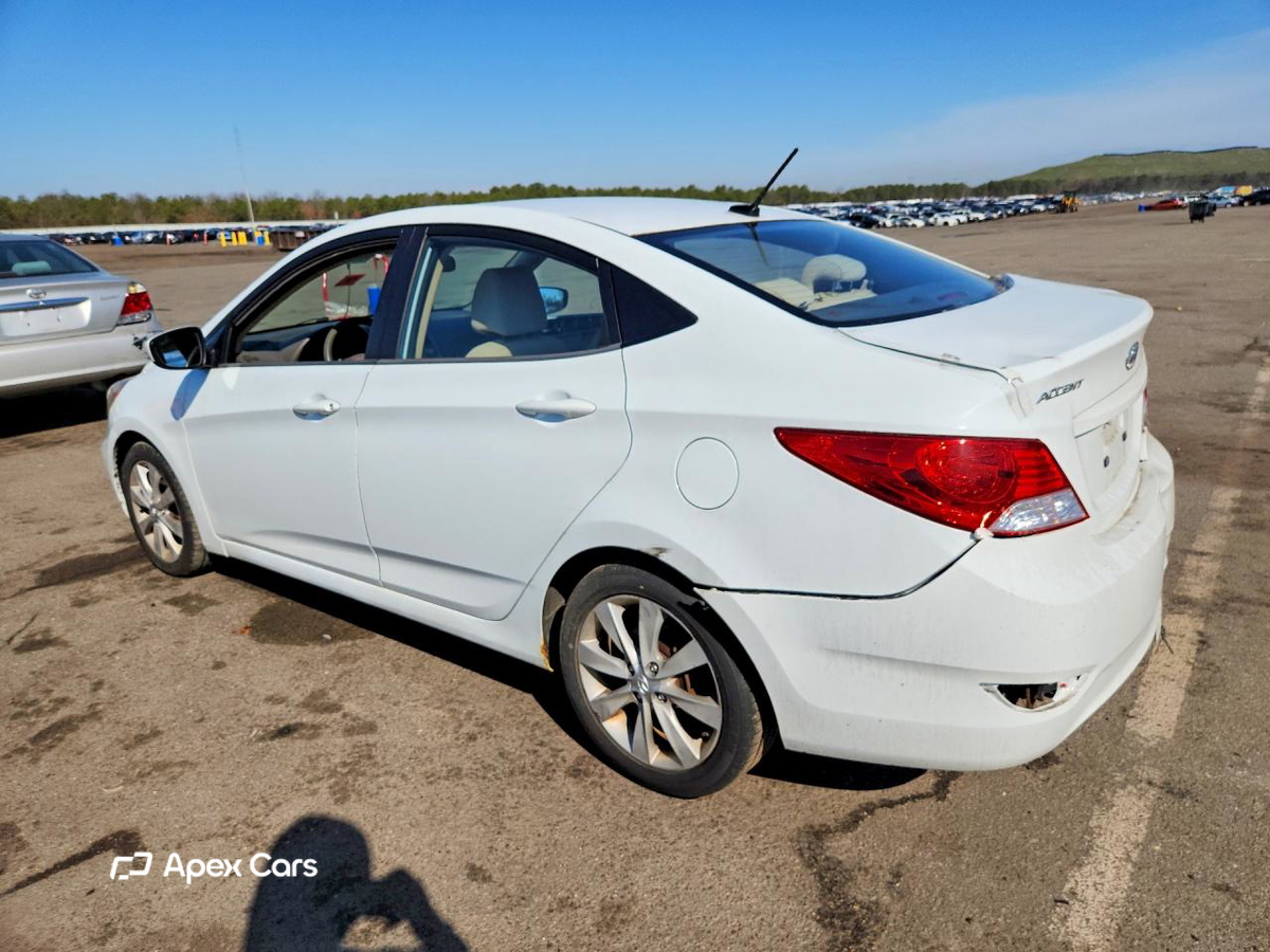 Hyundai Accent 2012