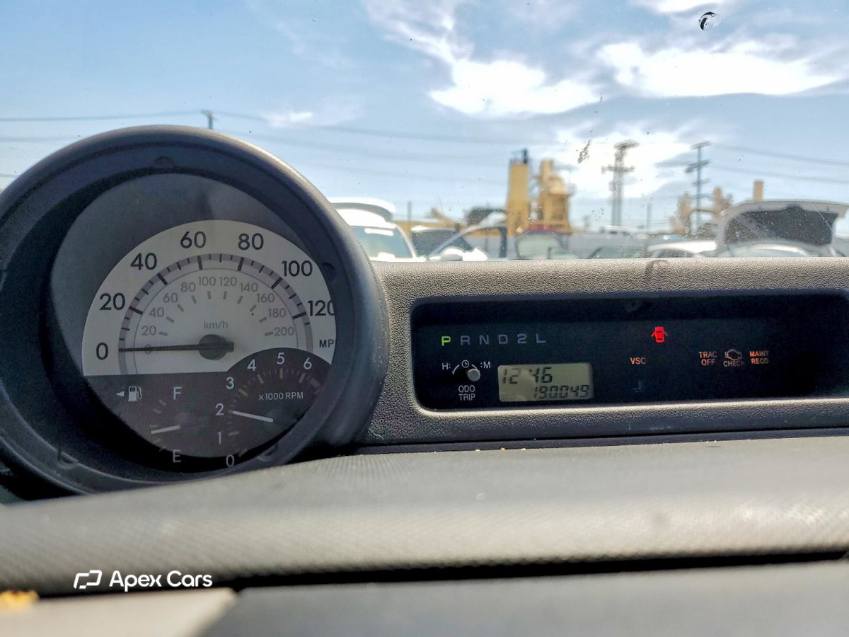 Toyota  2005