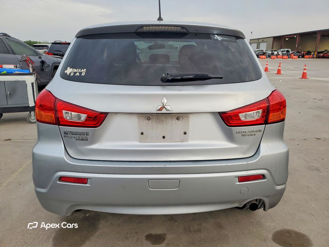 Mitsubishi Outlander 2011