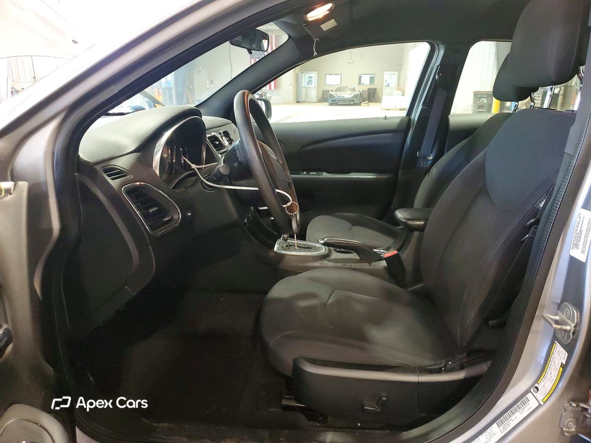 Chrysler 200 2013