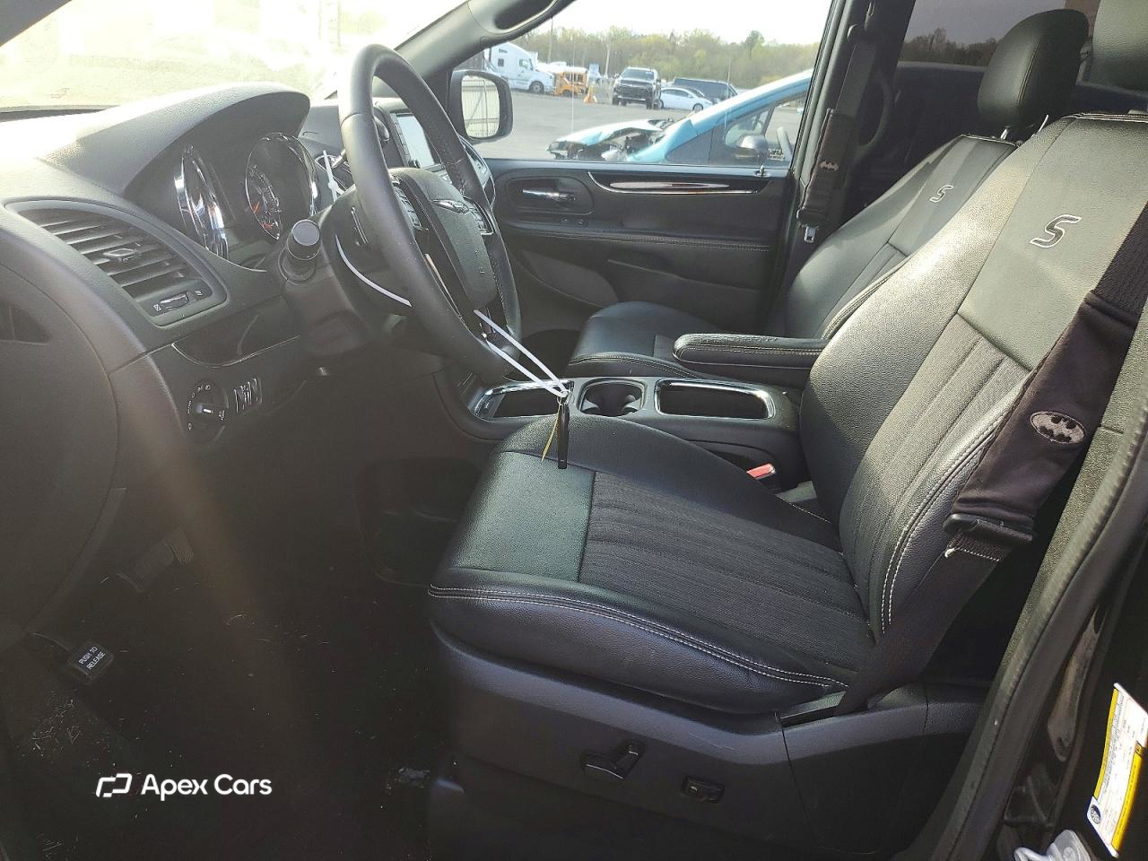 Chrysler Voyager 2015