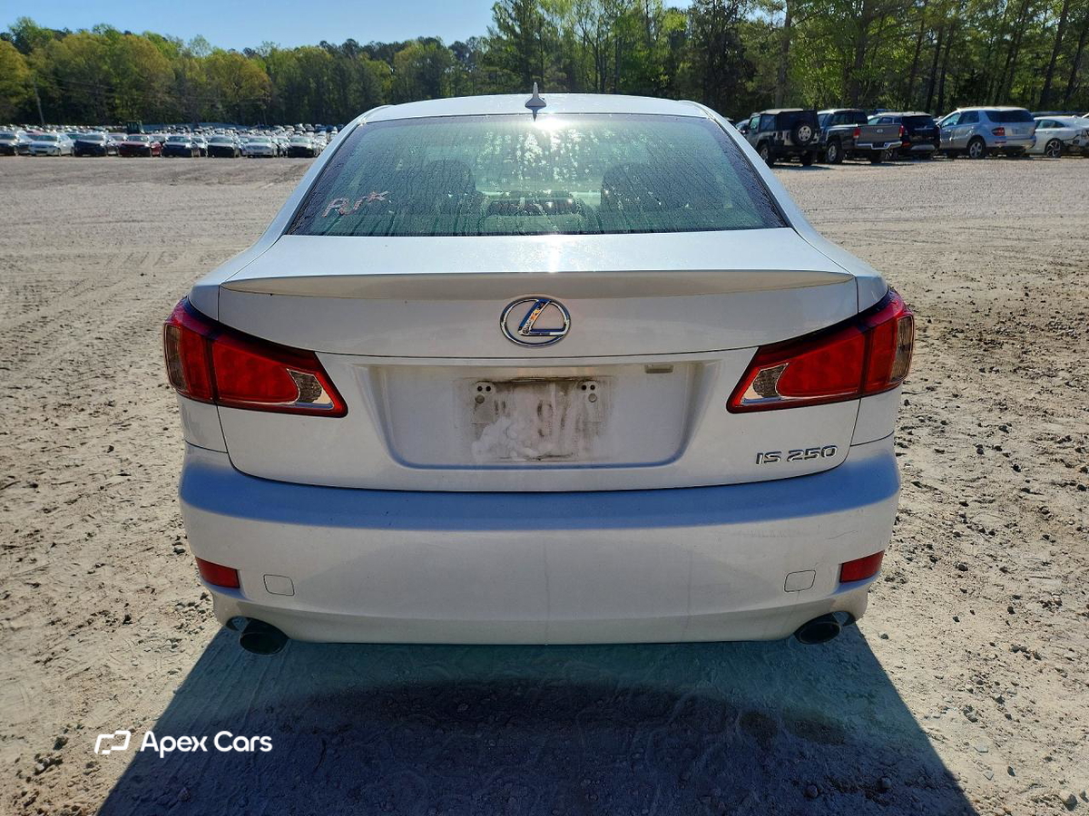 Lexus IS 2012