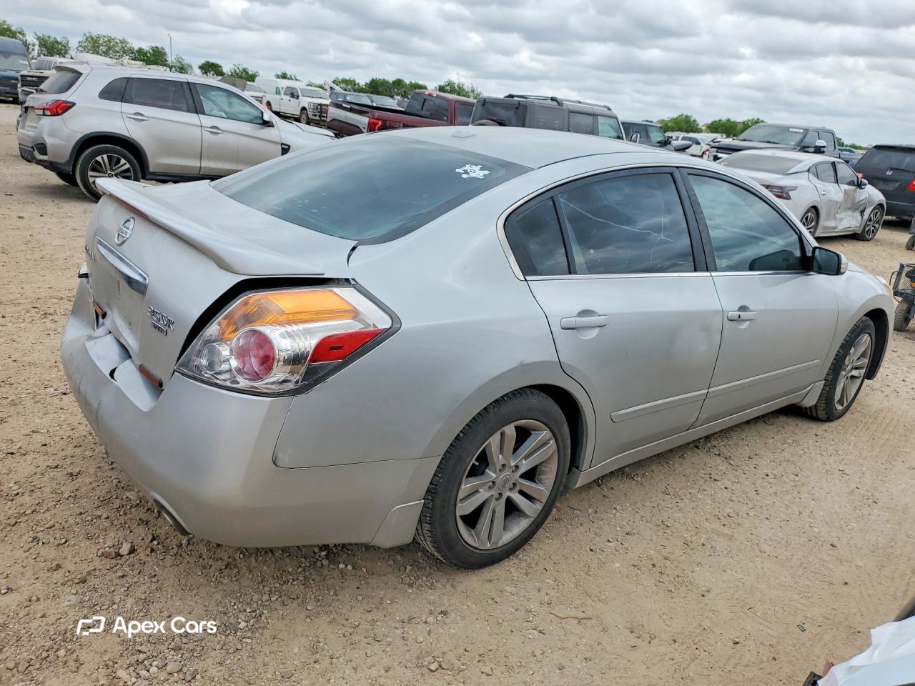 Nissan Altima 2012