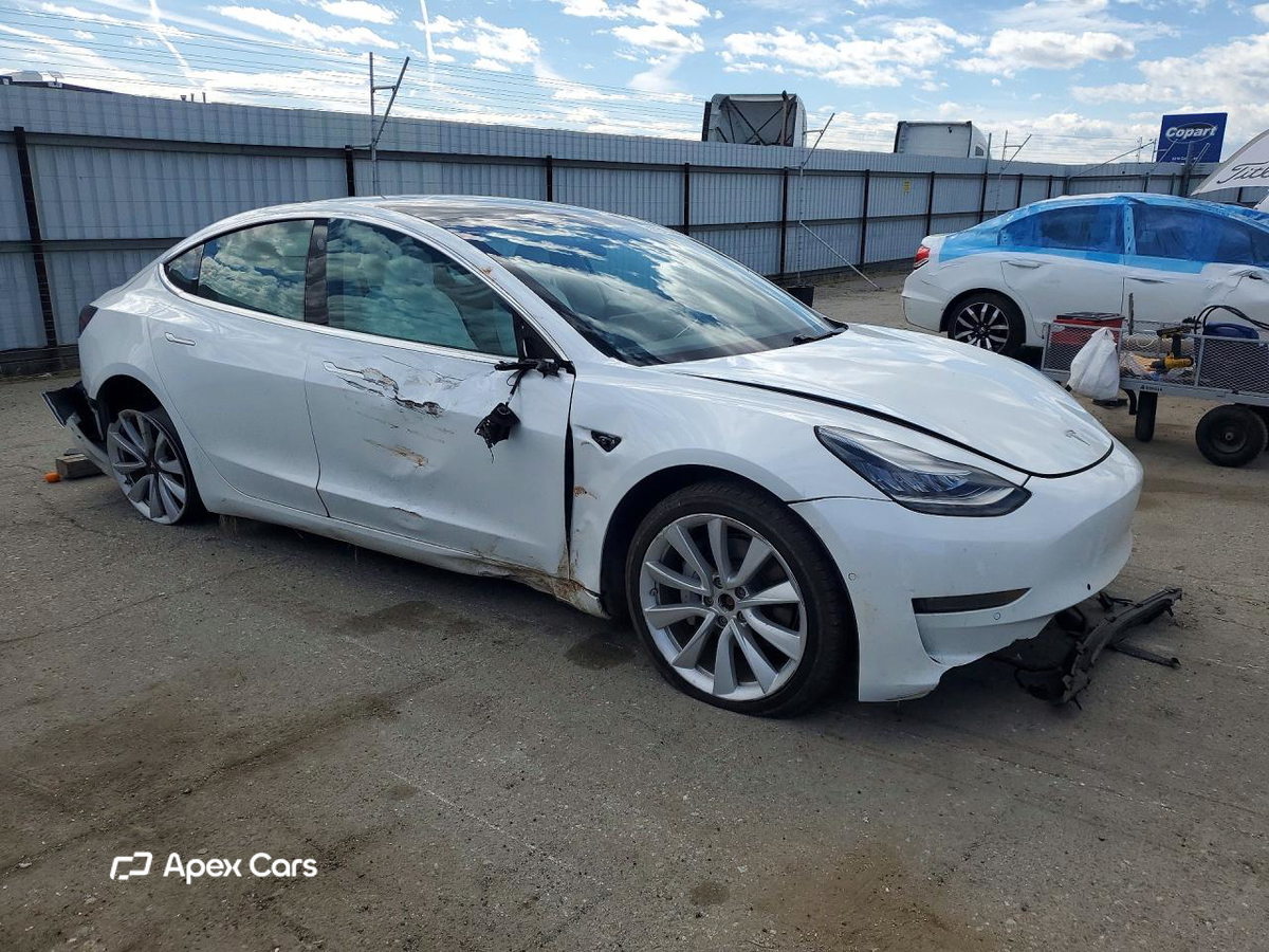 Tesla Model 3 2020