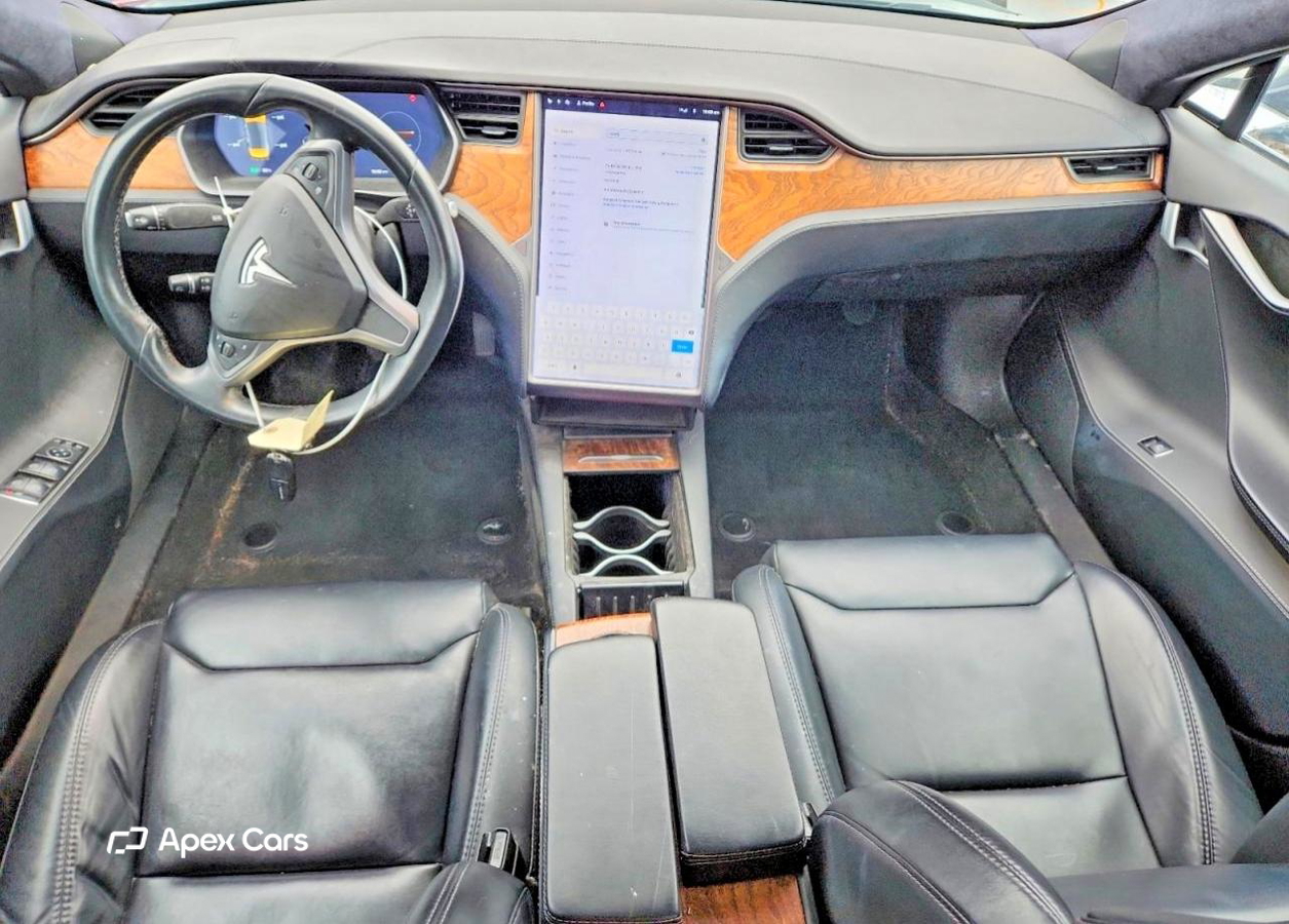 Tesla Model S 2020