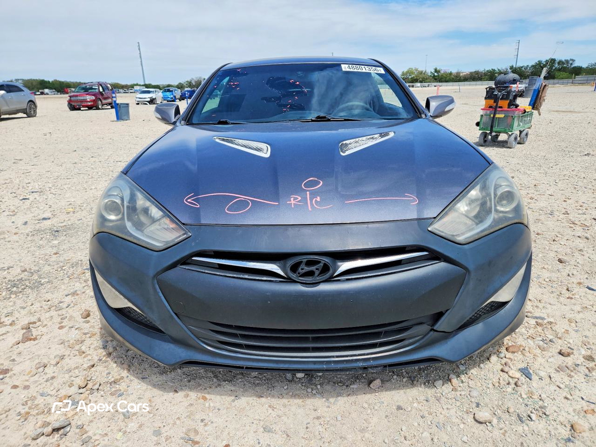 Hyundai Genesis 2015
