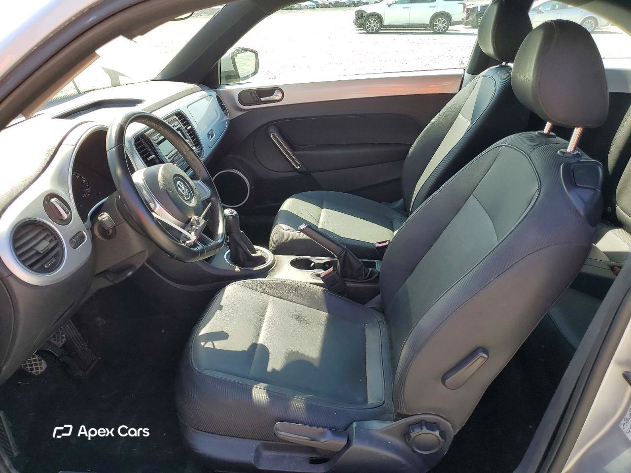 Volkswagen Beetle 2012