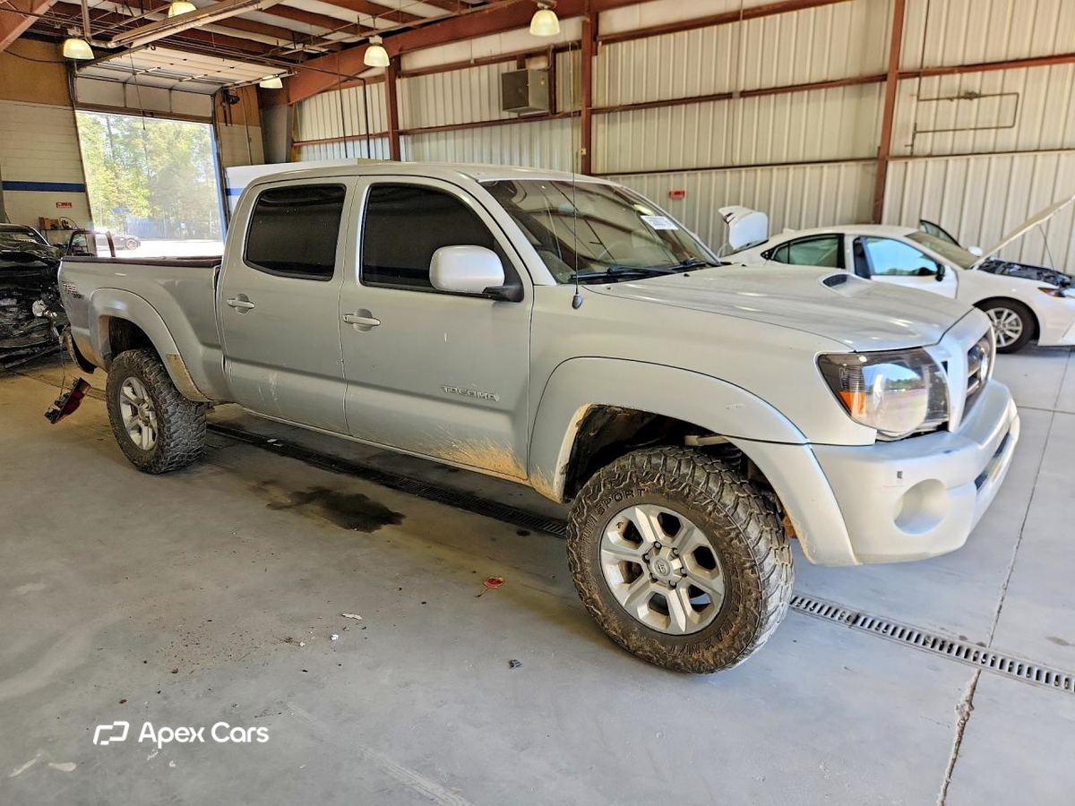 Toyota Tacoma 2005