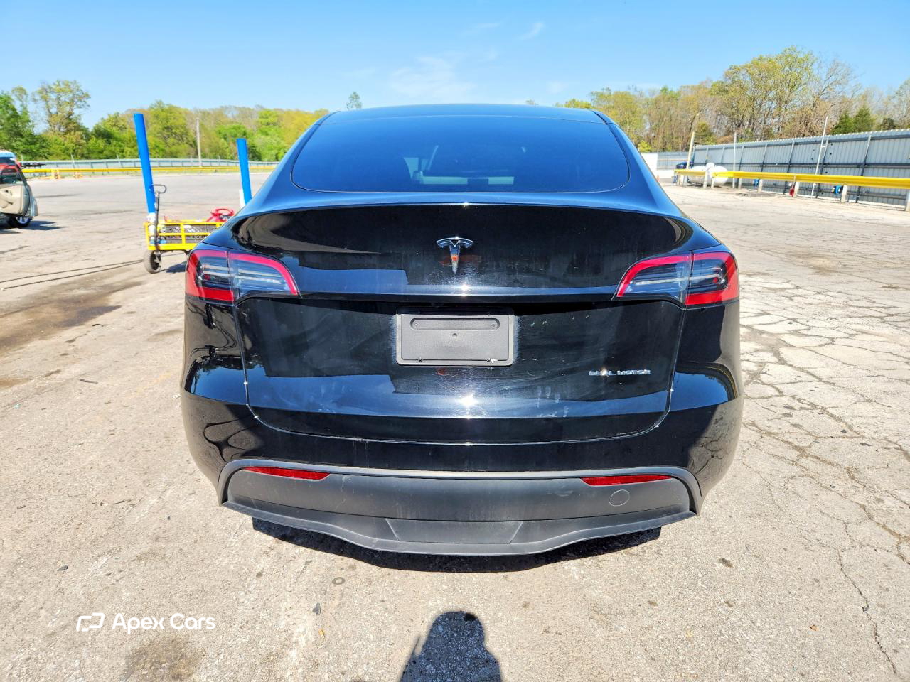 Tesla Model Y 2024