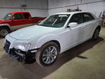Chrysler 300 2016