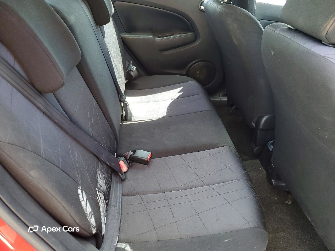 Mazda 2 2012