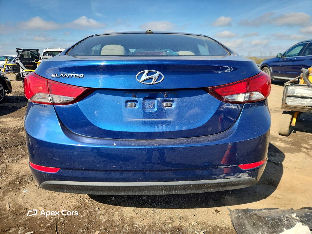 Hyundai Elantra 2016