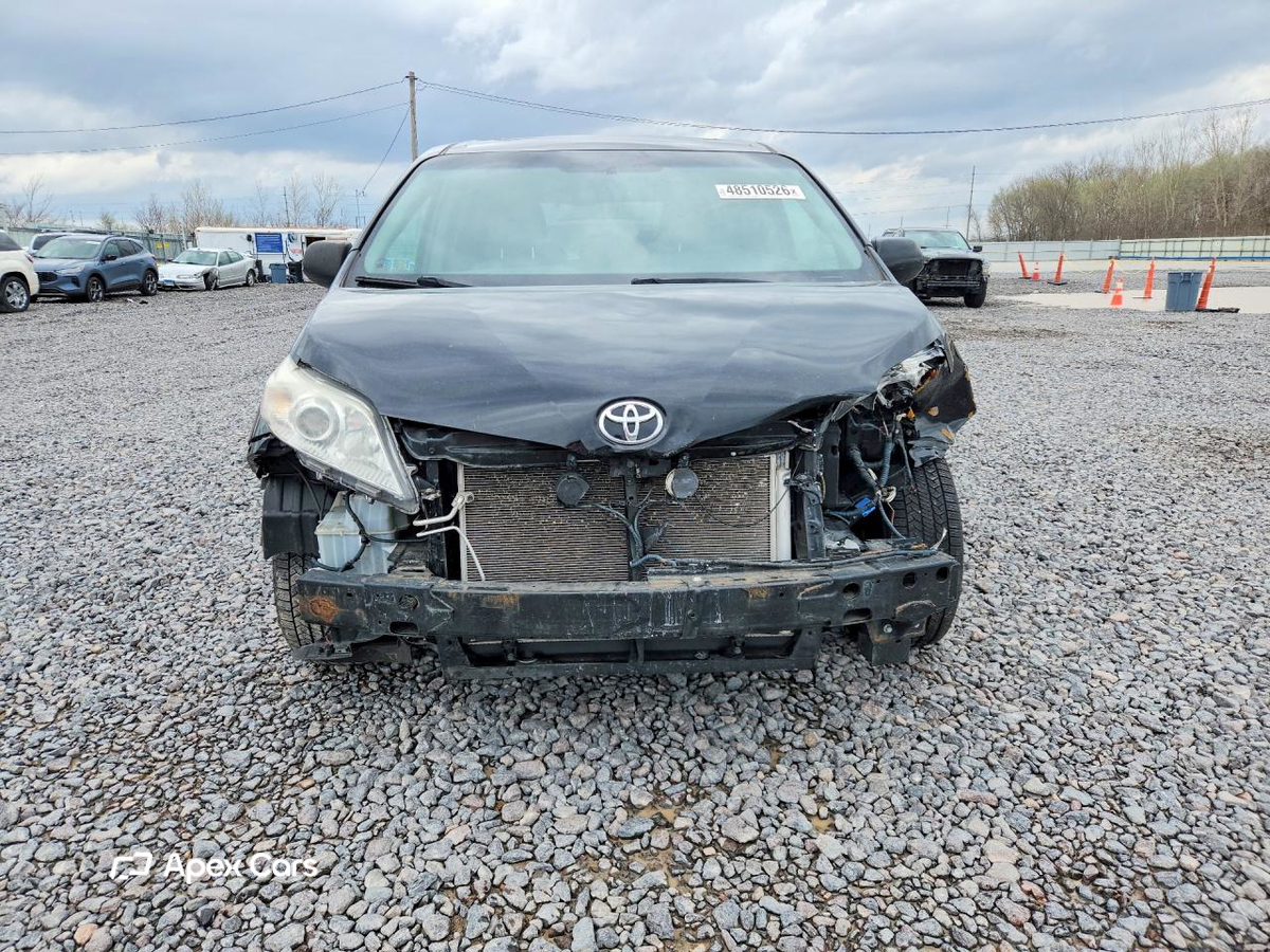 Toyota Sienna 2015