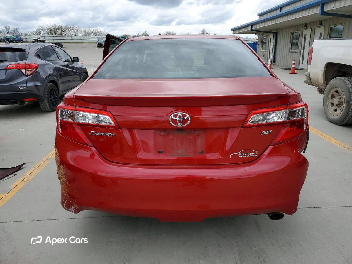 Toyota Camry 2012