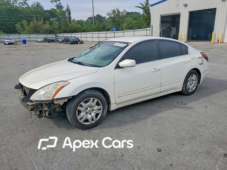 Nissan Altima 2012 - Zdjęcie 1 z 13