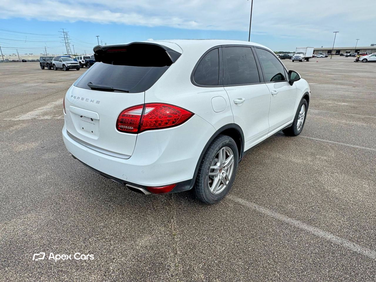 Porsche Cayenne 2014