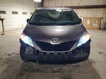 Toyota Sienna 2011