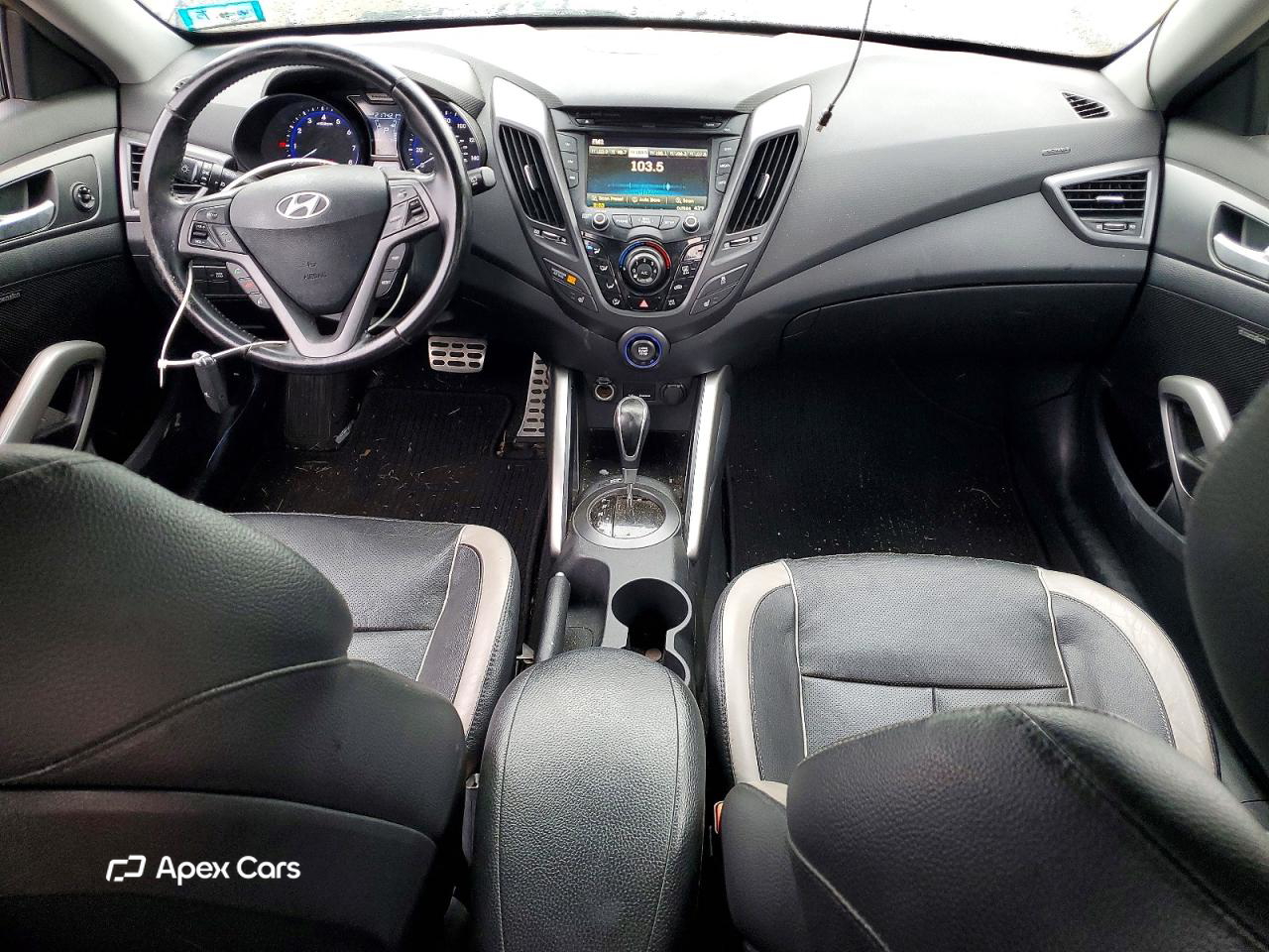 Hyundai Veloster 2015