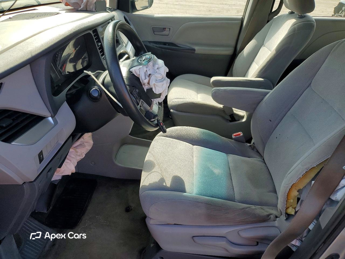 Toyota Sienna 2015