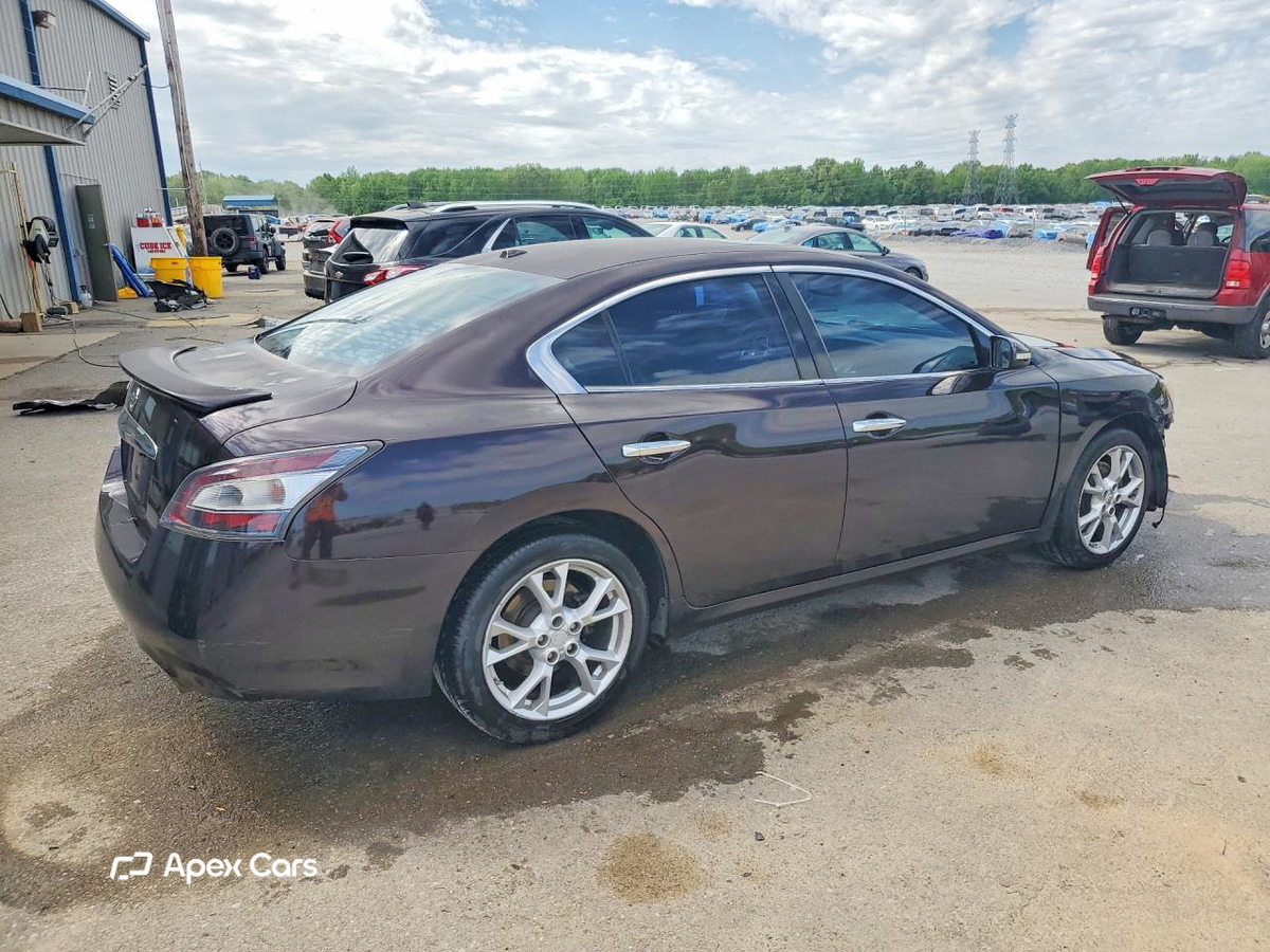 Nissan Maxima 2012