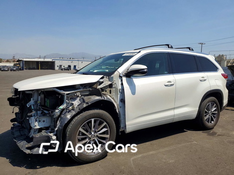 Toyota Highlander 2018 - Image 1 of 14