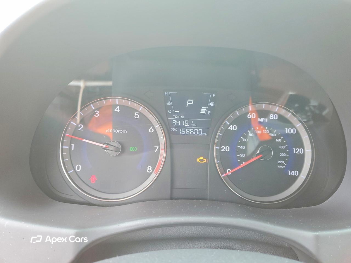 Hyundai Accent 2012