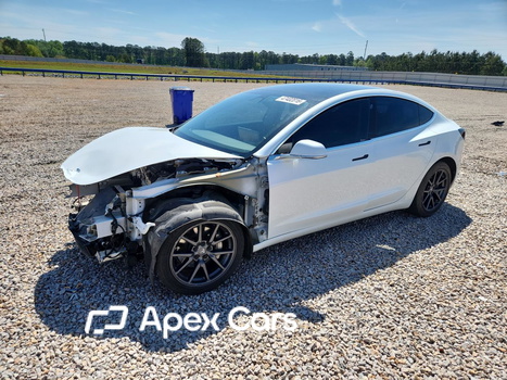 Tesla Model 3 2019 - Image 1 of 12