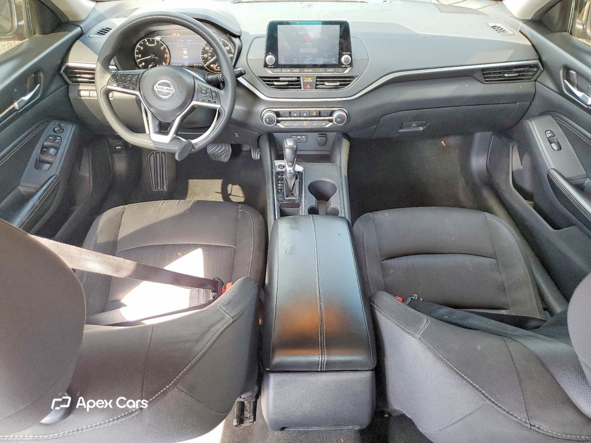 Nissan Altima 2020