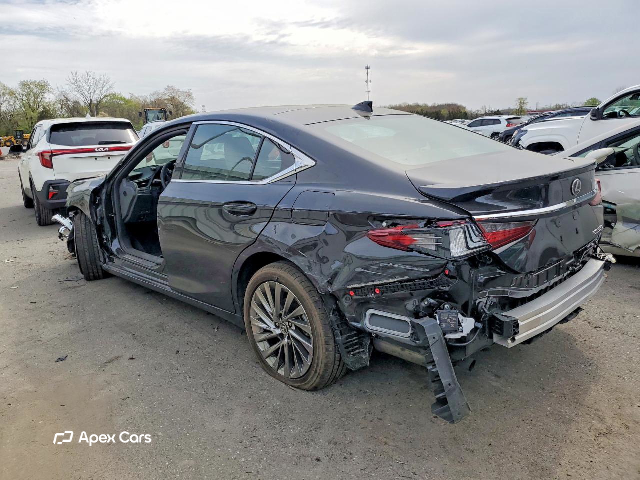 Lexus ES 2025