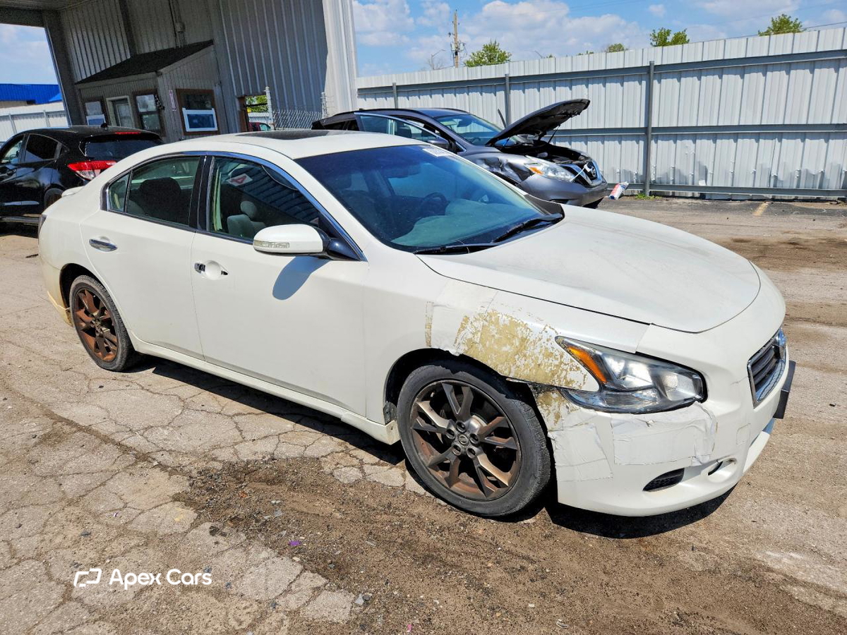 Nissan Maxima 2014
