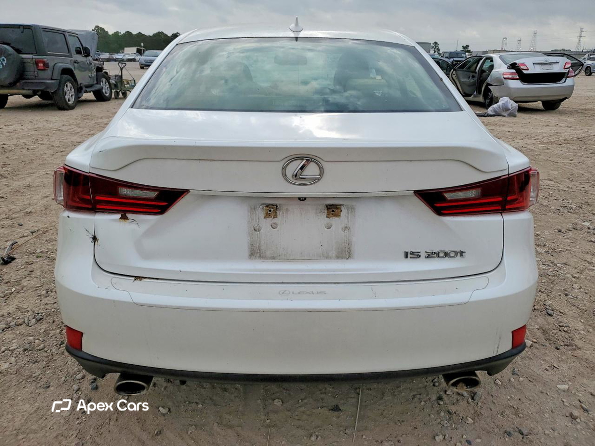 Lexus IS 2016