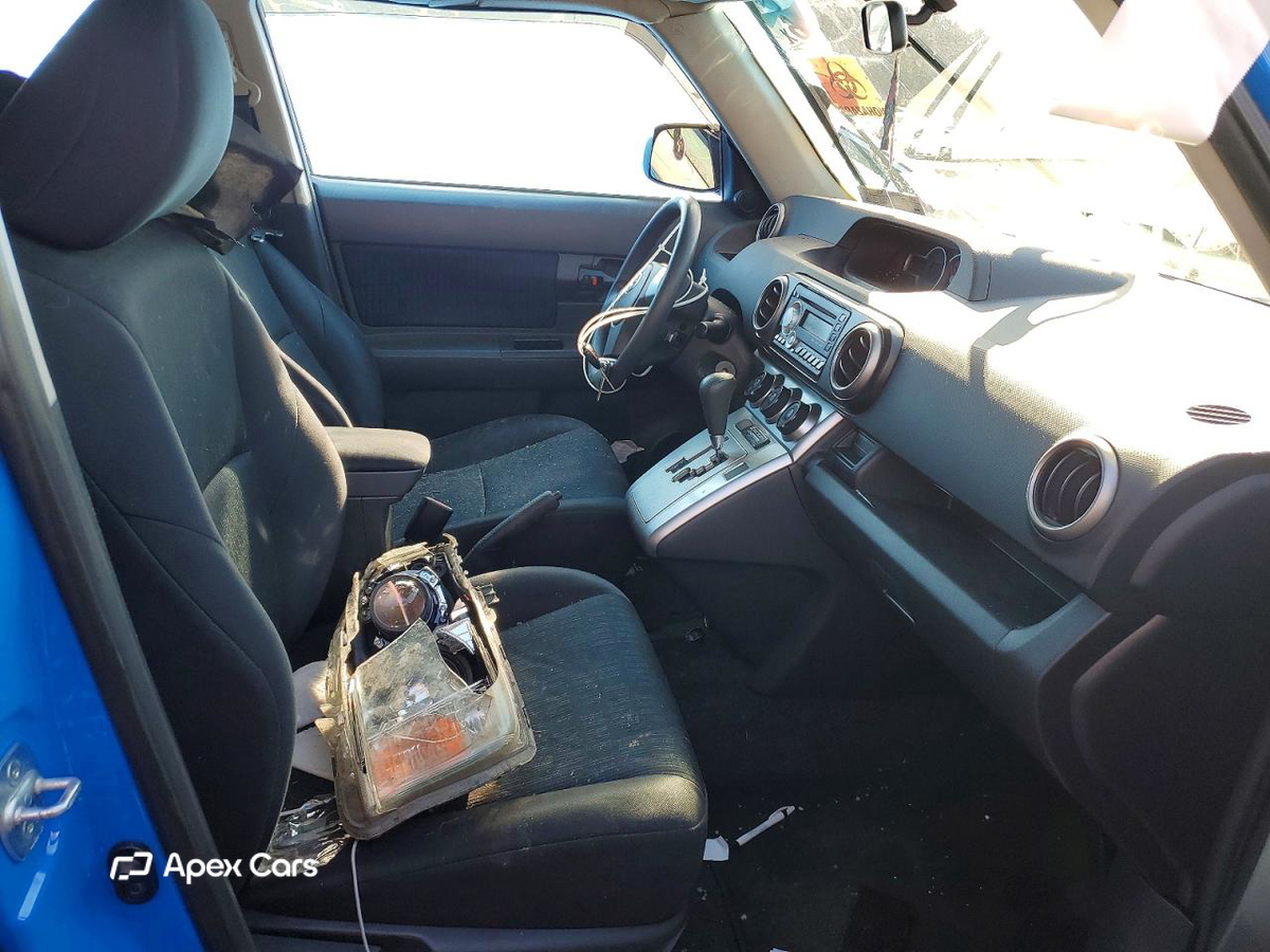 Scion xB 2011