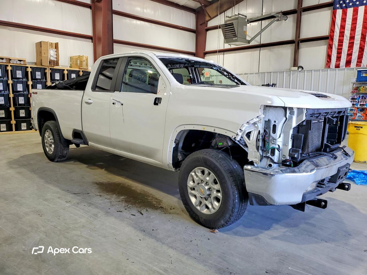 Chevrolet Silverado 2022