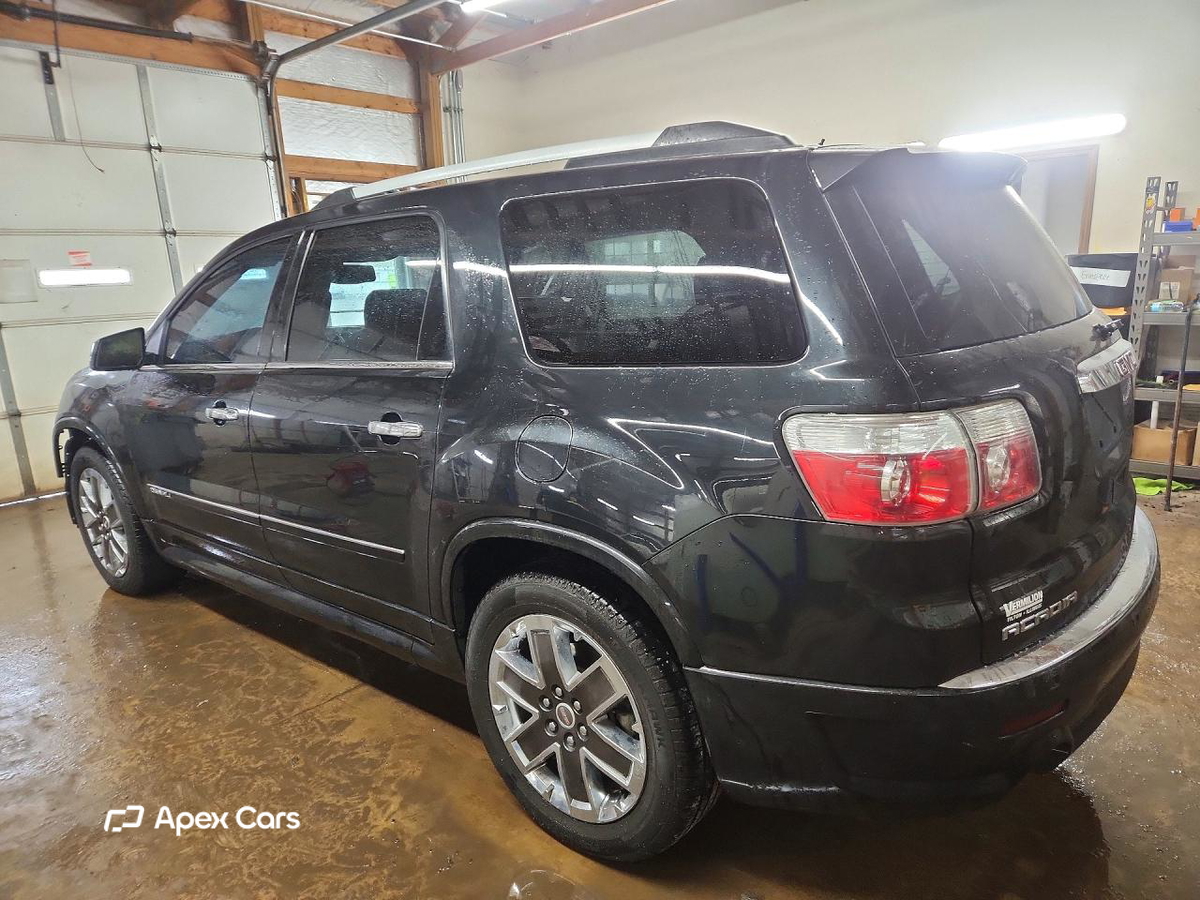 GMC Acadia 2011
