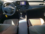 Lexus ES 2024