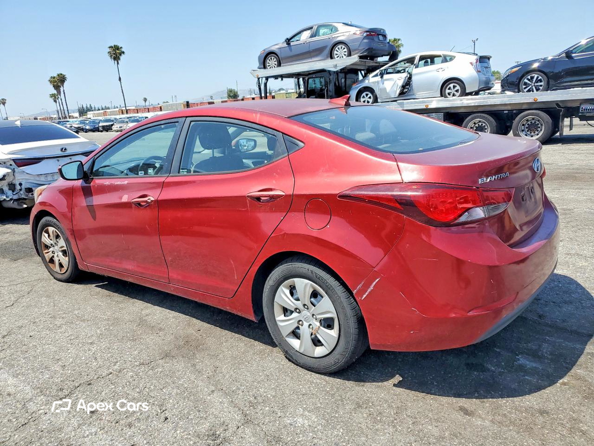 Hyundai Elantra 2016