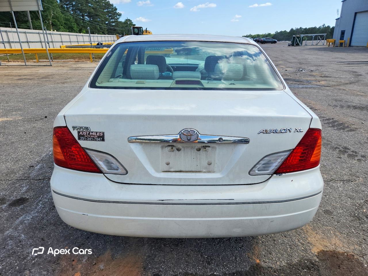 Toyota Avalon 2001